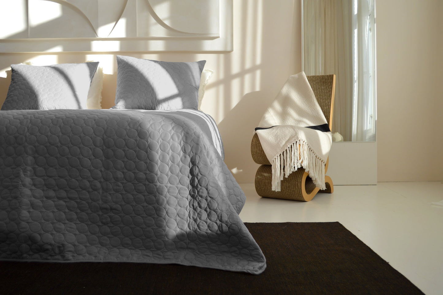 Bedspread Circles - Silver